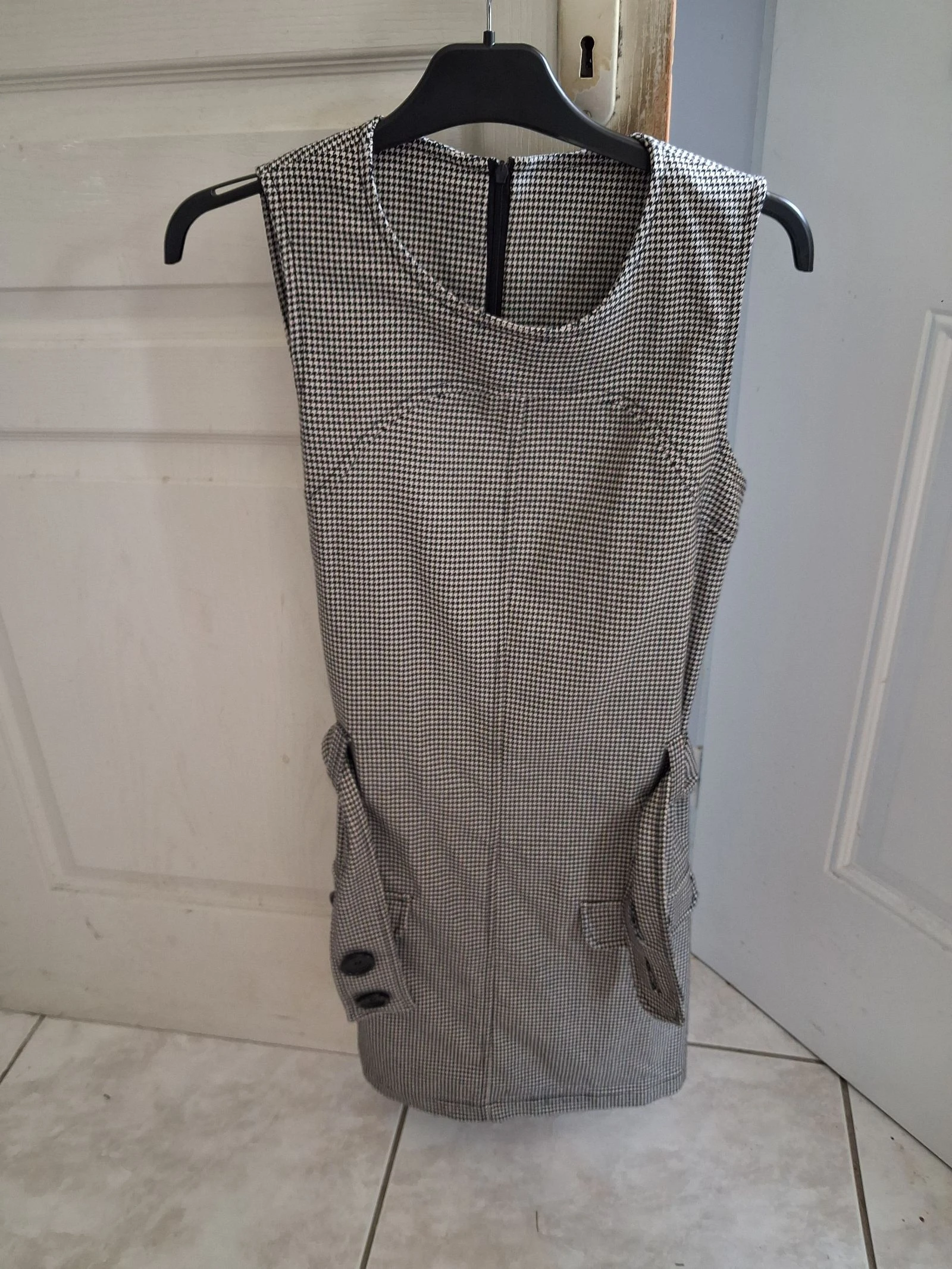 Mouwloze geruite jurk – photo 2